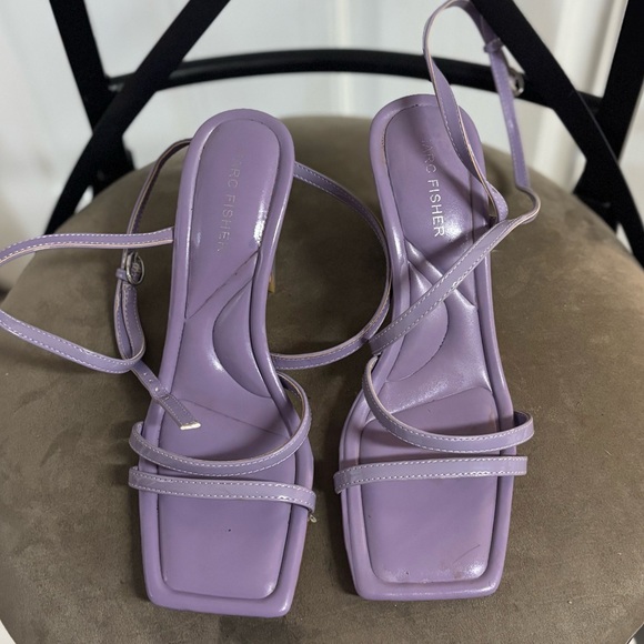Marc Fisher Shoes - Size 7.5 Marc Fisher light Purple Mahima Strappy 3" Flared Heel Sandal EUC!